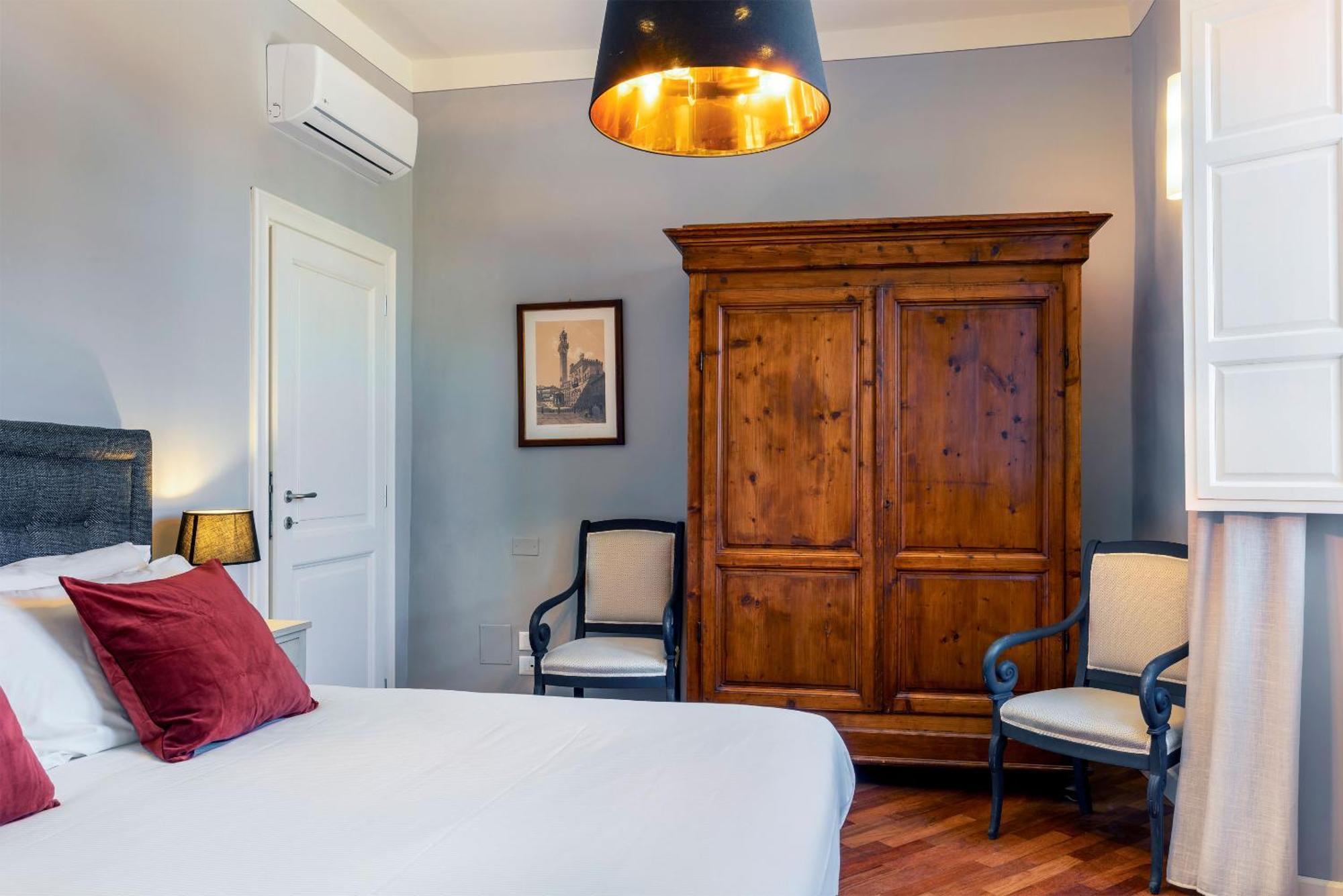 Genteel Piazza Pitti Apartment Florenz